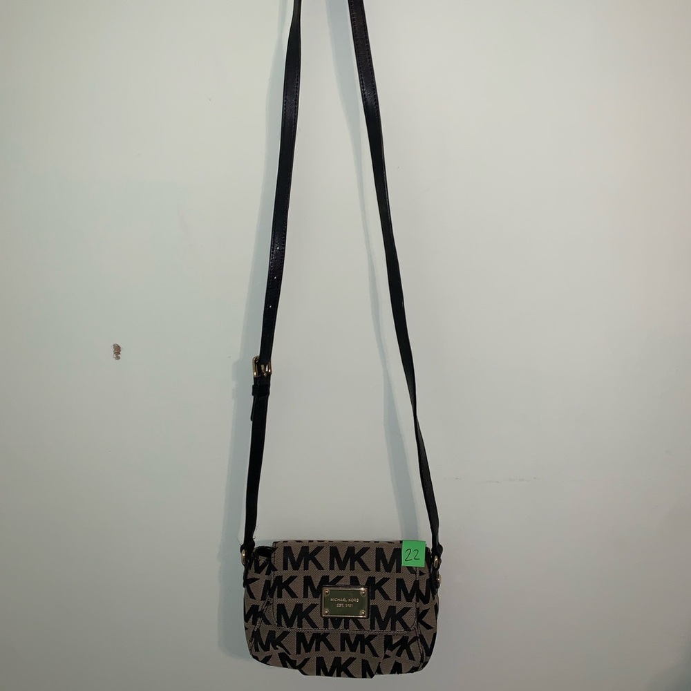 Black and gray Michael Kors crossbody purse